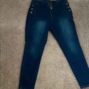 Fashion Nova Bend and  Snap Jeans size 14